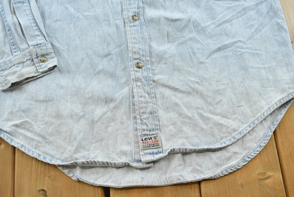 Vintage 1990s Faded Levis Red Tab Denim Button Up Shirt Men's L