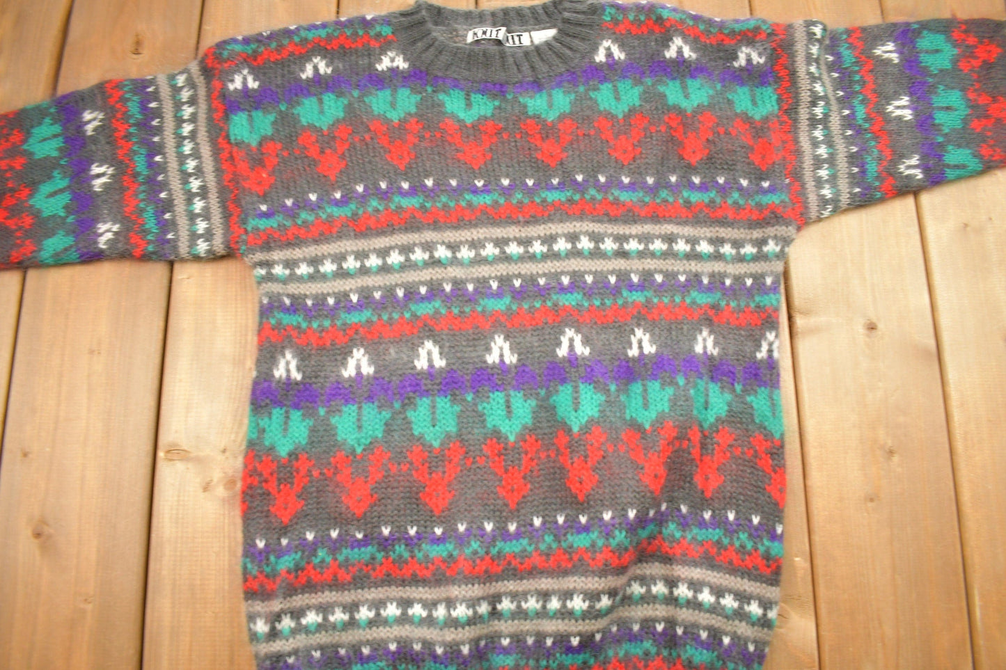 Vintage 1990s Winter Theme Knitted Crewneck Sweater Men's Small