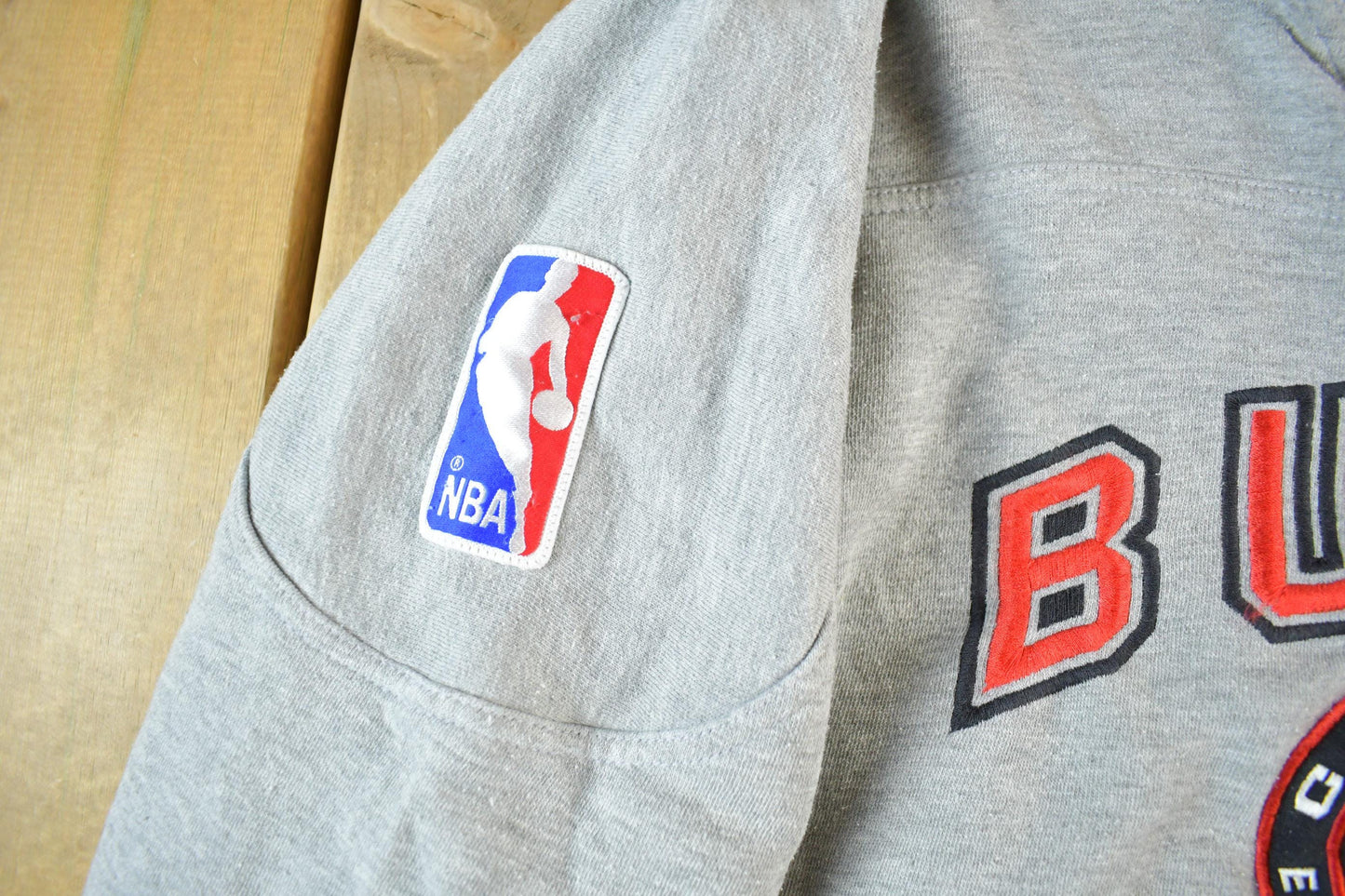 Vintage 1990s Chicago Bulls NBA V Neck Sweatshirt Men's Large