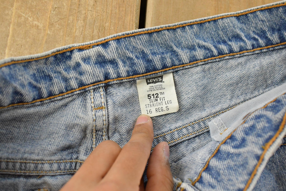 Vintage 1990s Levi's 512 Slim Straight Denim Jeans Women's 33 x 28.5