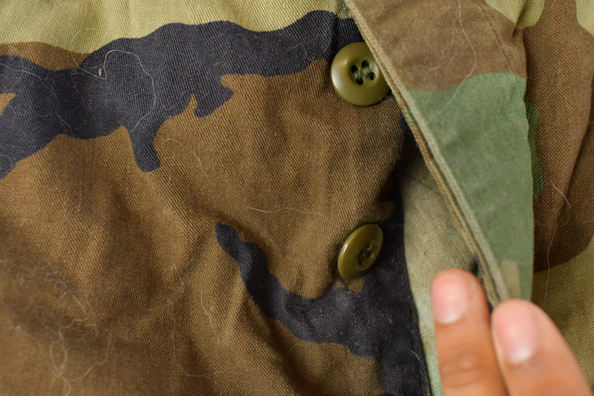 Vintage 2000s Army Woodland Camouflage Cargo Pants Men's Medium Short