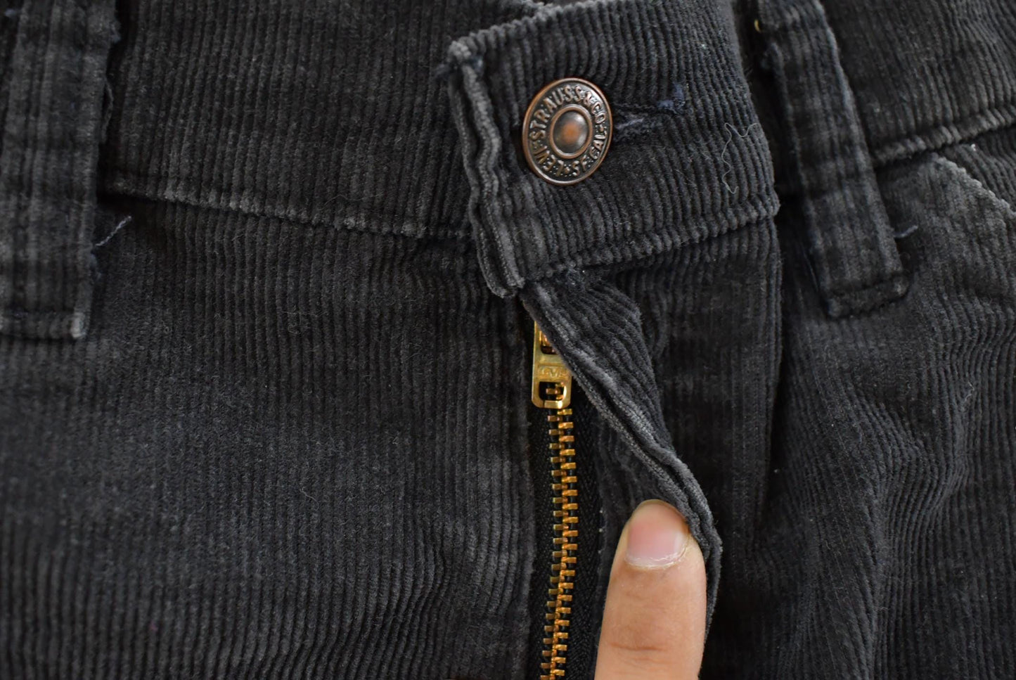 Vintage 1980s Levi's Corduroy Pants Men's 36 x 30