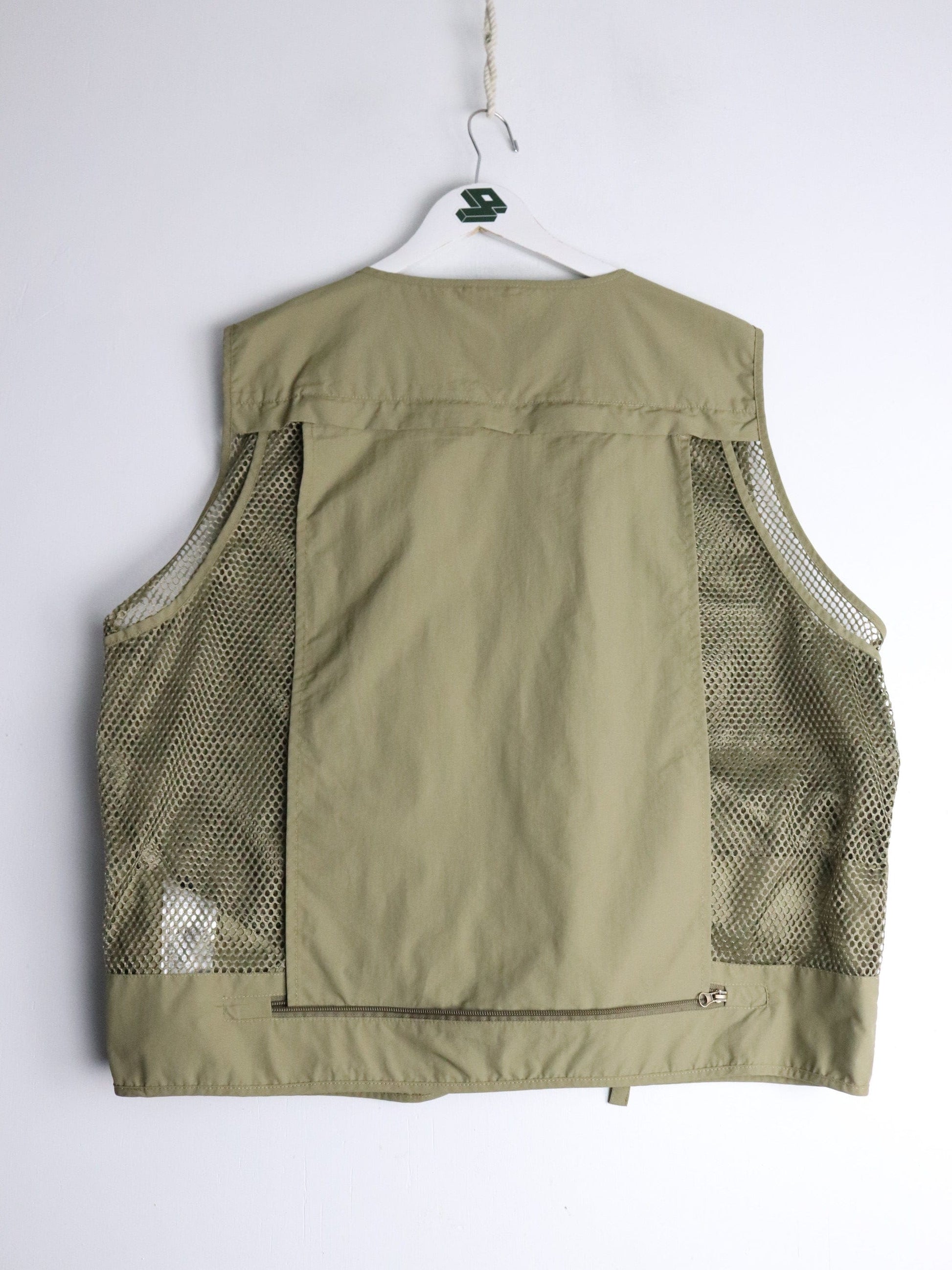 Fishing Vest Fits Mens 2XL Beige Outdoors from propervintagecanada