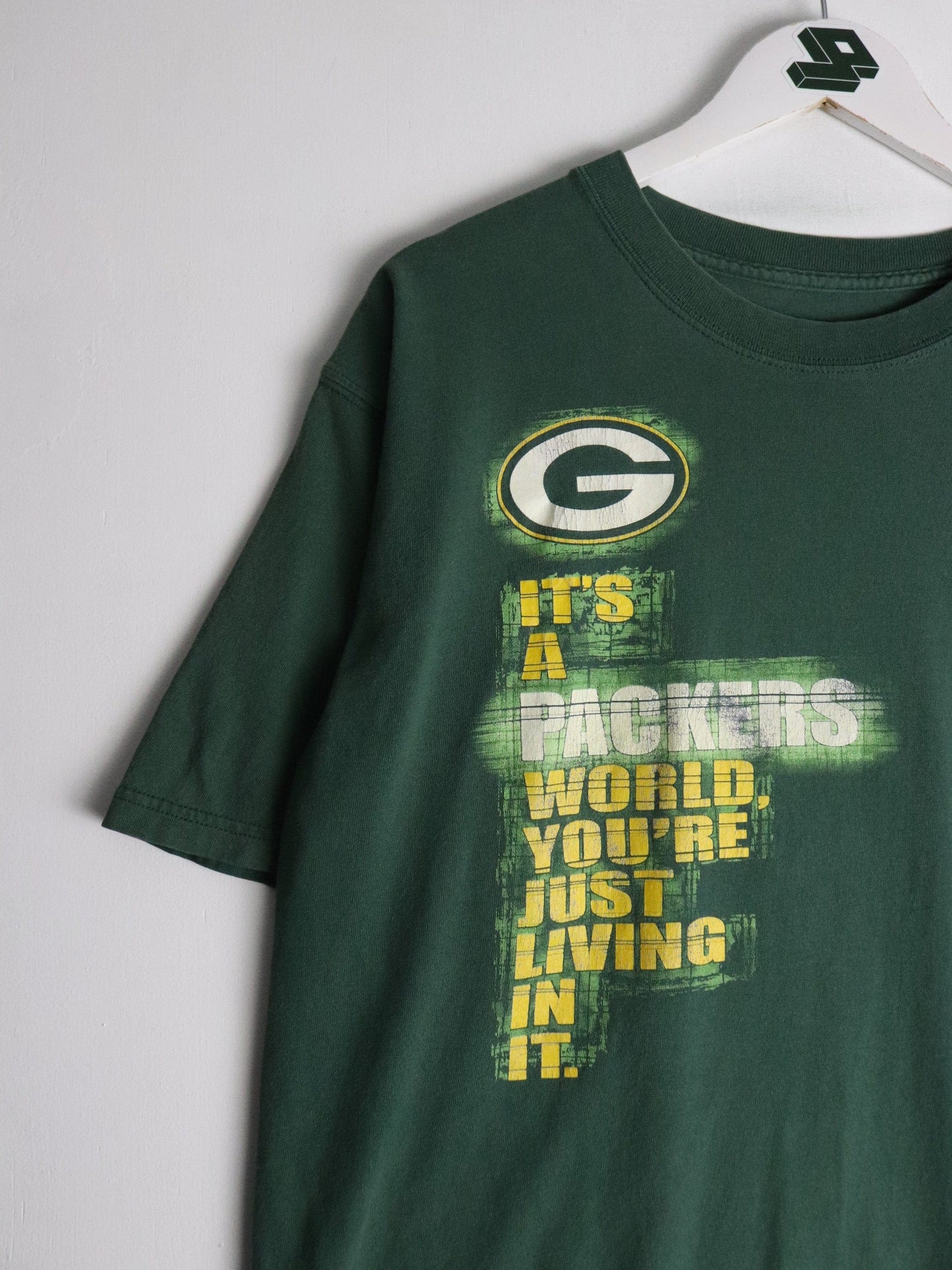 Green Bay Packers T Shirt Mens Large Green NFL from propervintagecanada