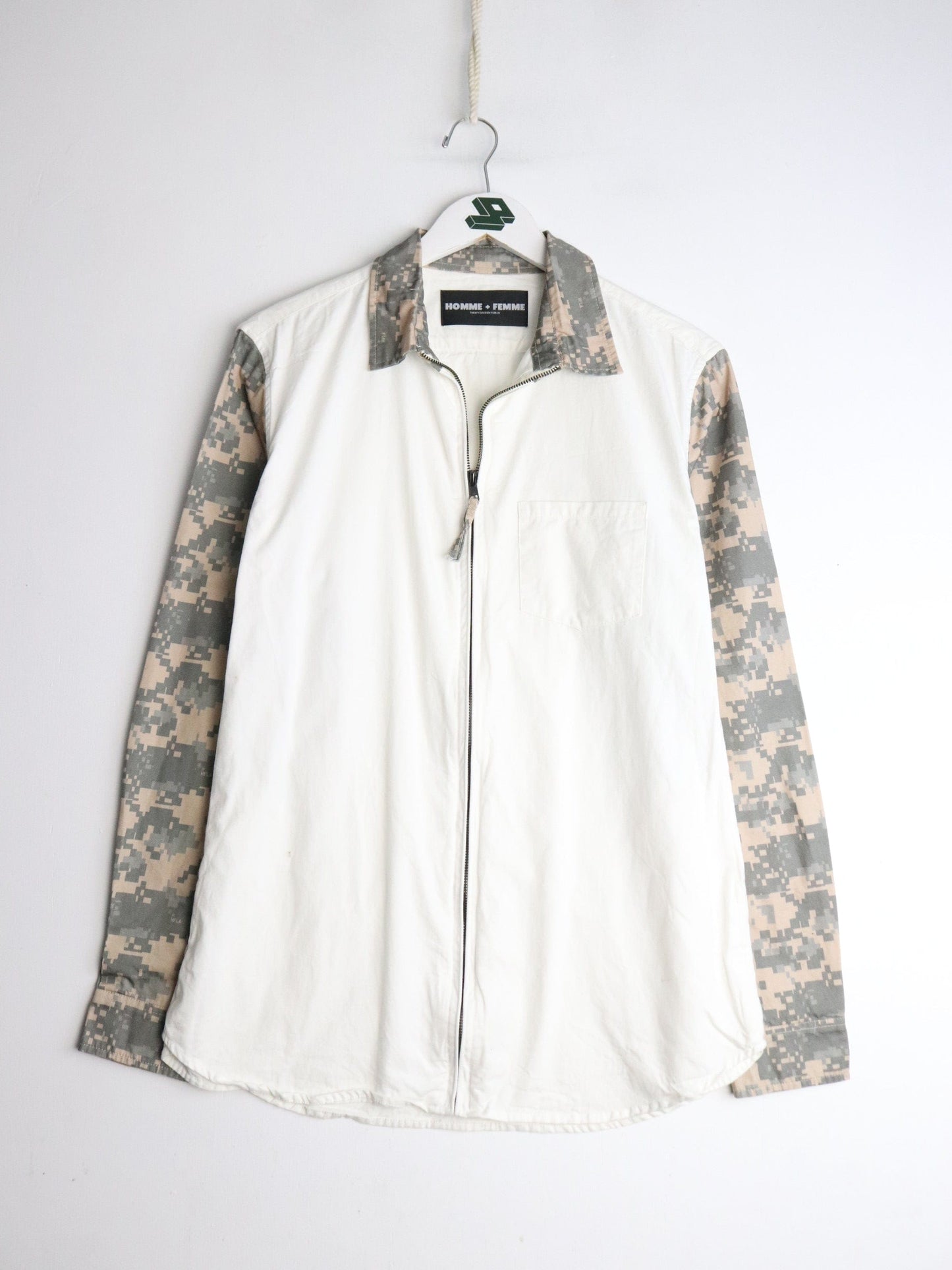 Homme + Femme Shirt Mens Medium White Full Zip Camo from propervintagecanada