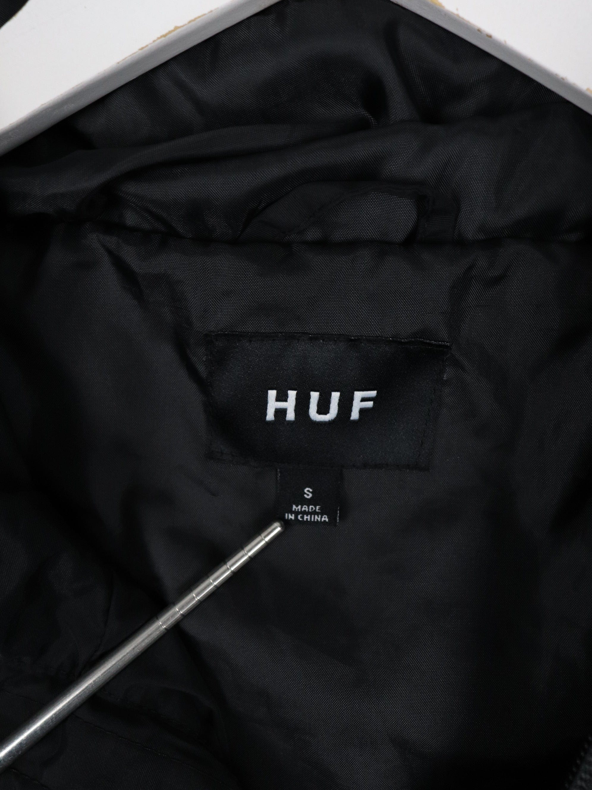 Huf standard white sales windbreaker jacket