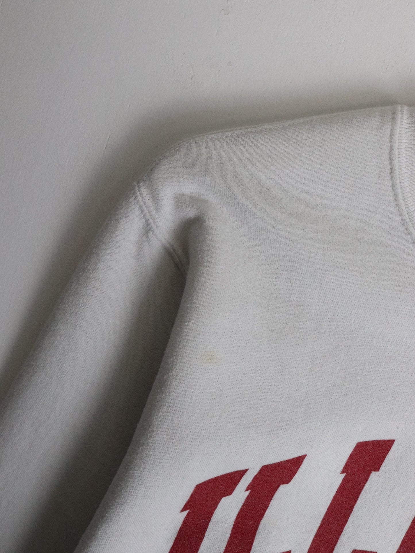 Illinois State Sweatshirt Mens Small White from propervintagecanada