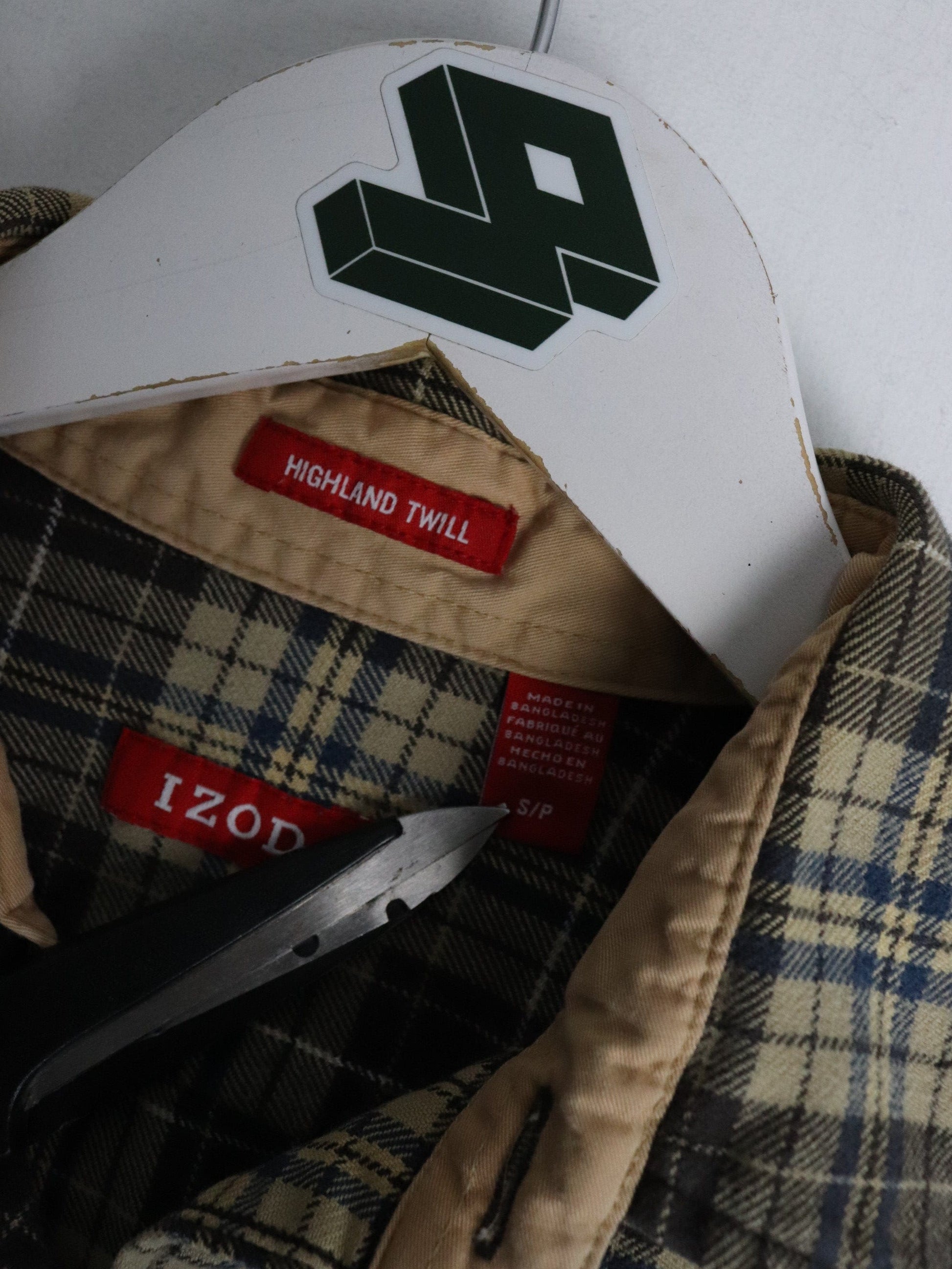 Izod Shirt Mens Small Brown Plaid Flannel from propervintagecanada