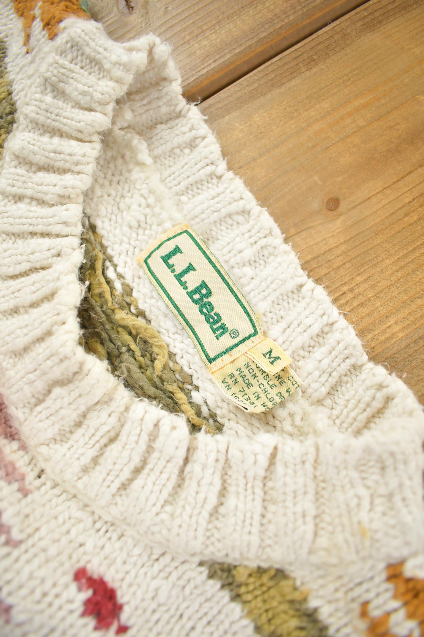 L.L. Bean Clothing > Gender Neutral Adult Clothing > Hoodies & Sweatshirts > Sweatshirts Vintage 1980s LL Bean Aztec Pattern Knit Sweater Men's Medium