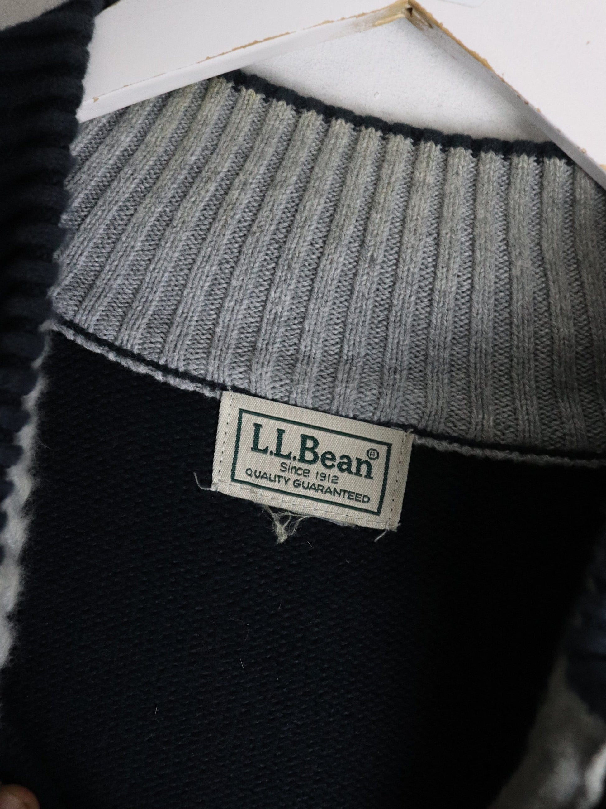 L.L. Bean Knit Sweater Mens XL Blue from propervintagecanada