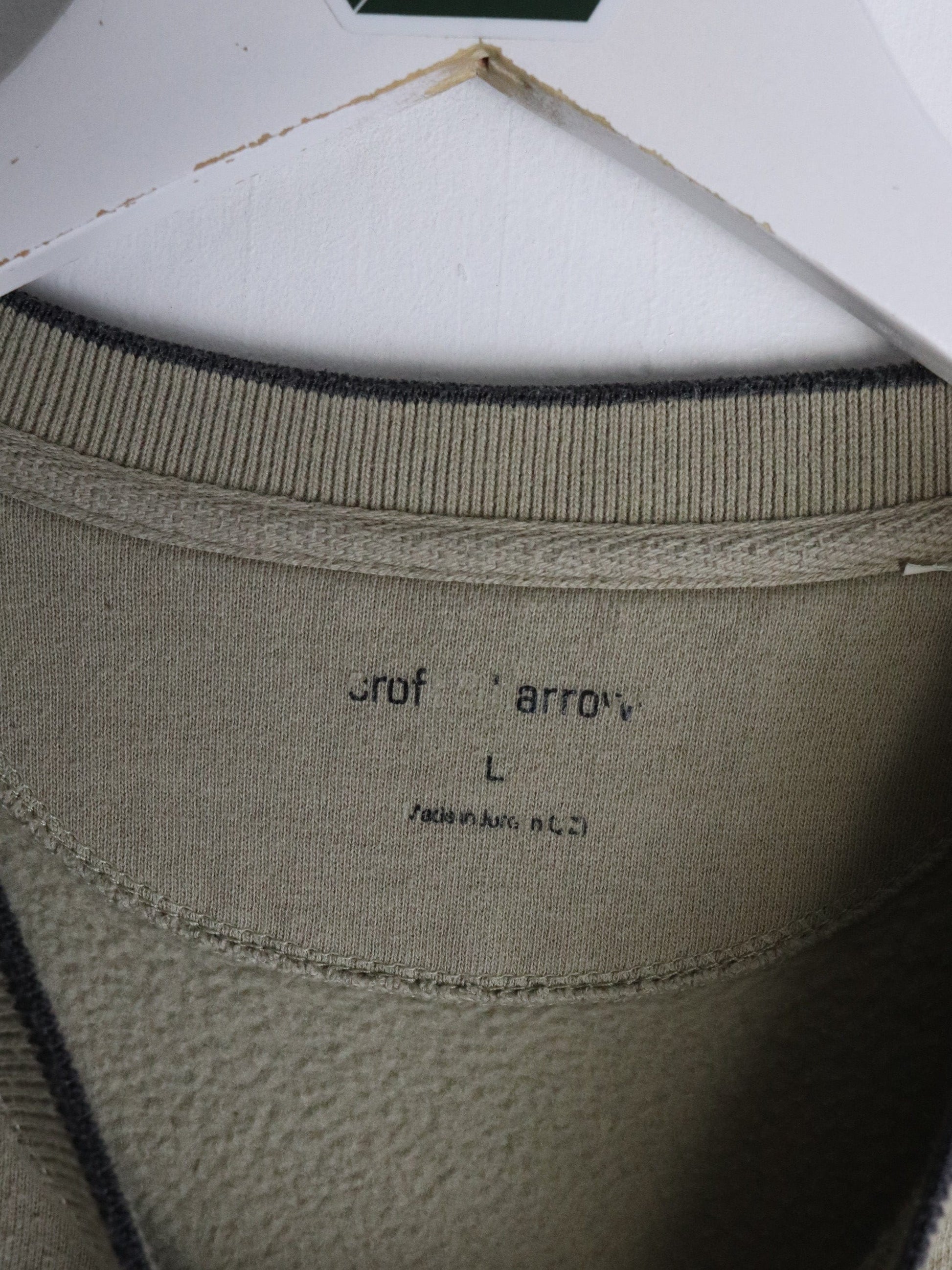 Labrador Sweatshirt Mens Large Beige from propervintagecanada