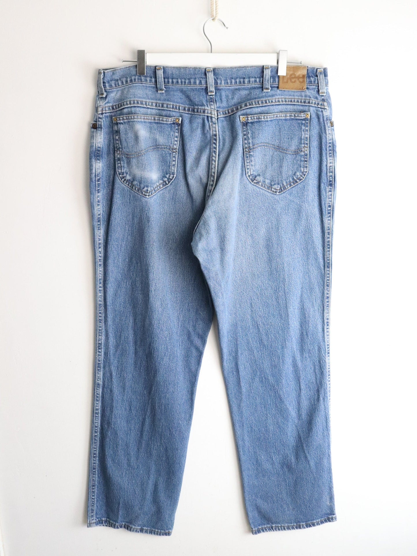 Lee Denim Jeans Mens 36 x 32 Blue from propervintagecanada