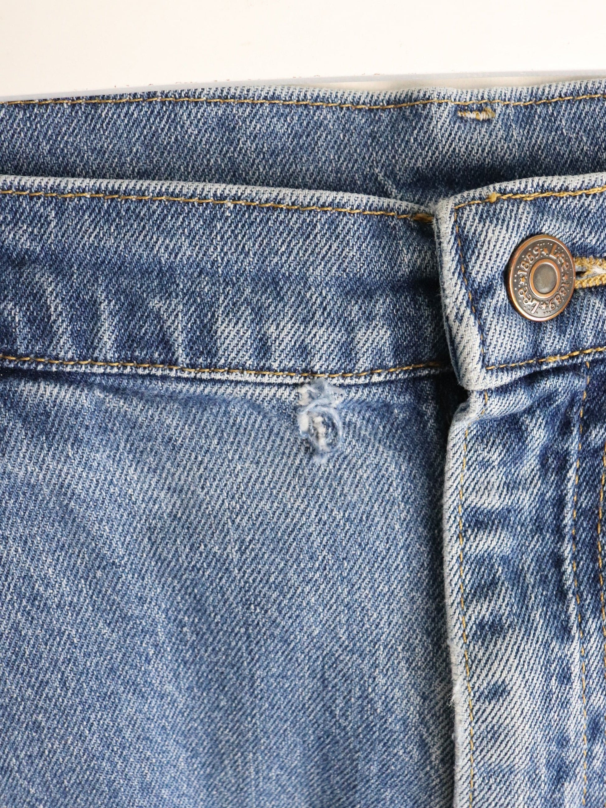 Lee Denim Jeans Mens 36 x 32 Blue from propervintagecanada
