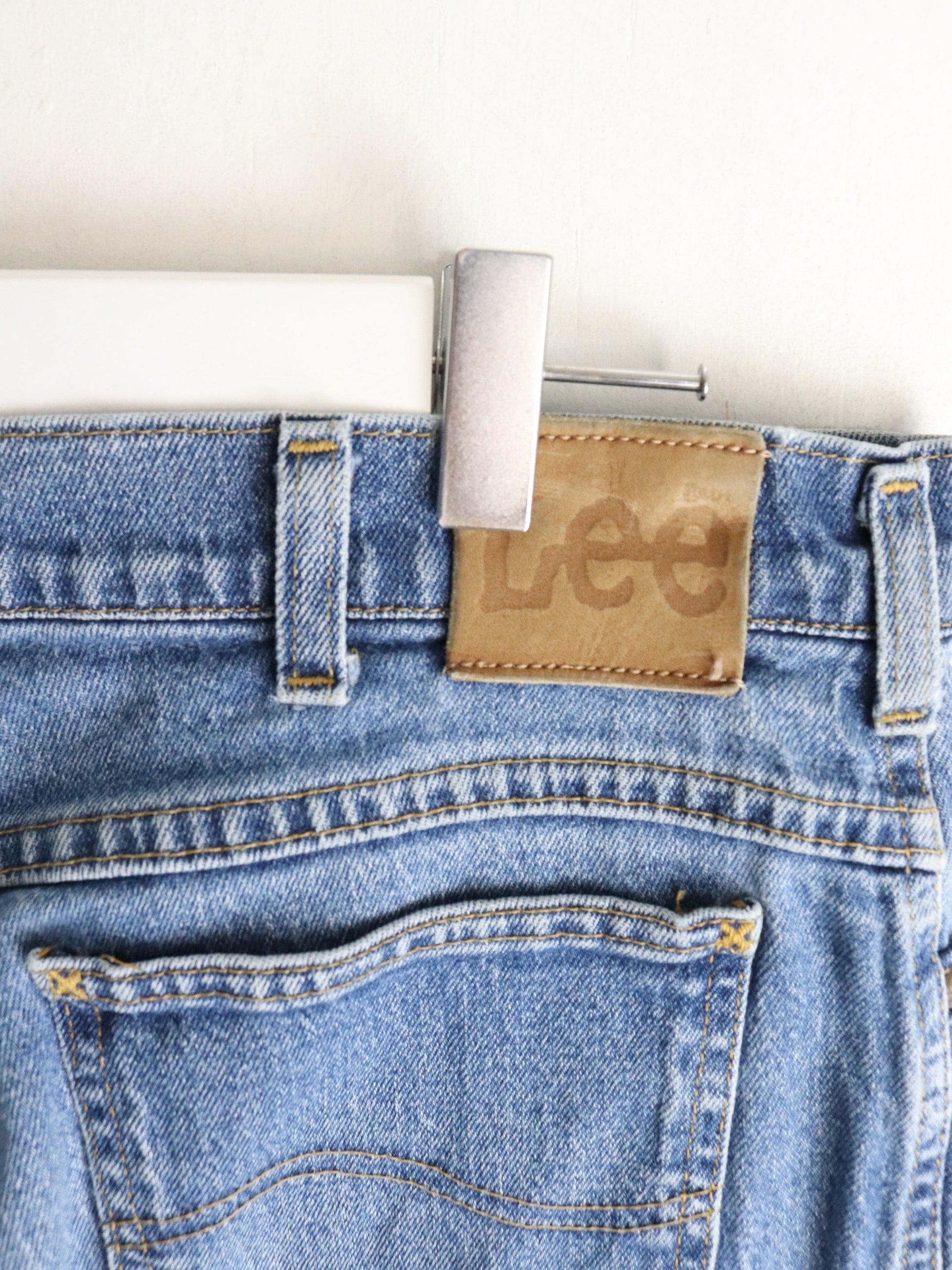 Lee Denim Jeans Mens 36 x 32 Blue from propervintagecanada