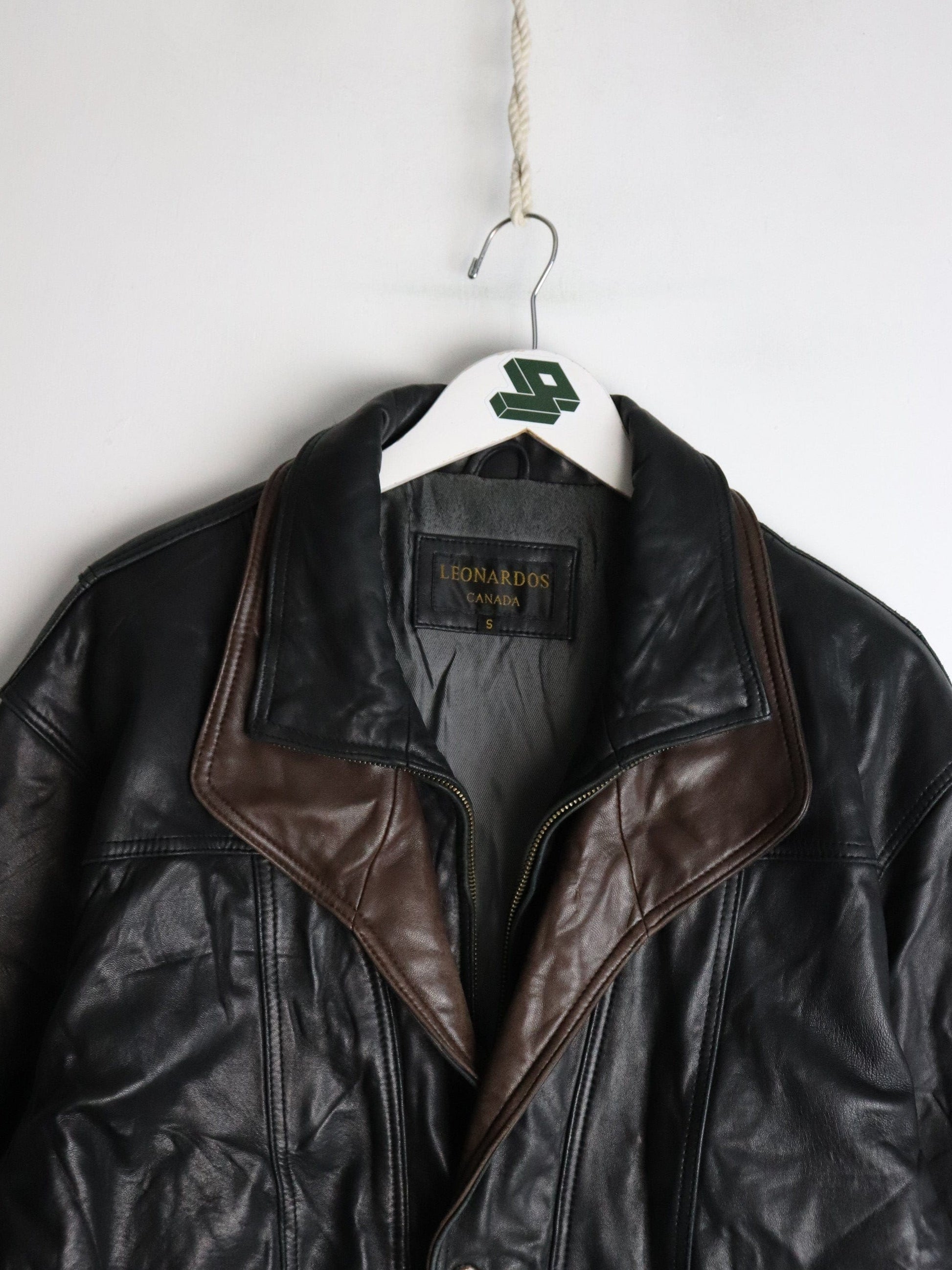 Leonardo's Jacket Mens Small Black Leather Coat from propervintagecanada