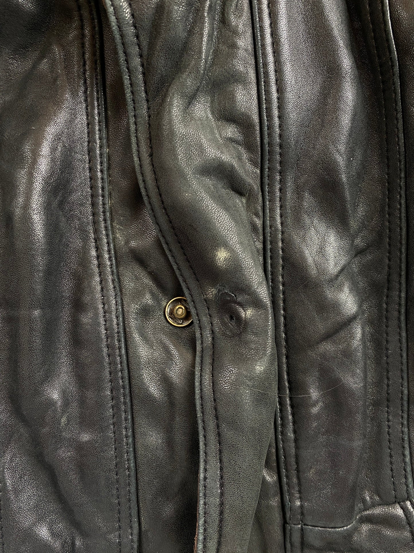 Leonardo's Jacket Mens Small Black Leather Coat from propervintagecanada