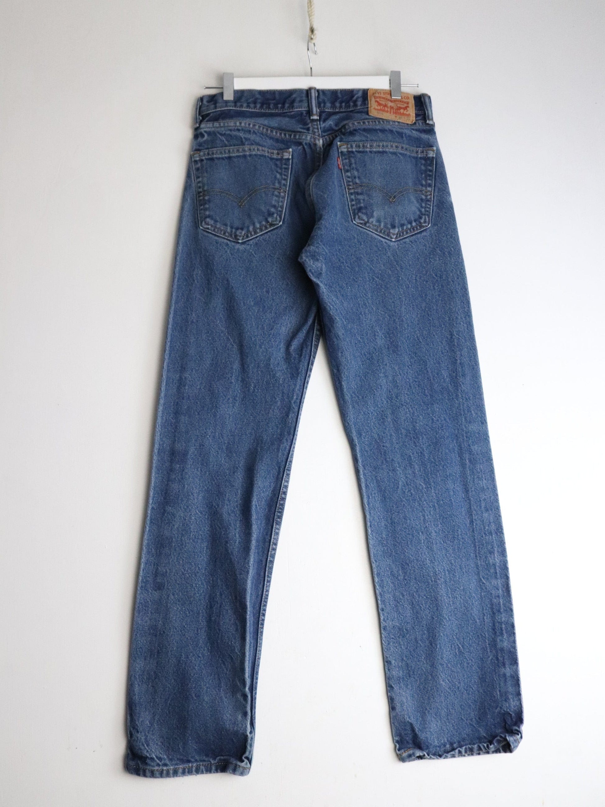 Levi's Denim Jeans Mens 31 x 32 Blue 505 Regular Fit from propervintagecanada