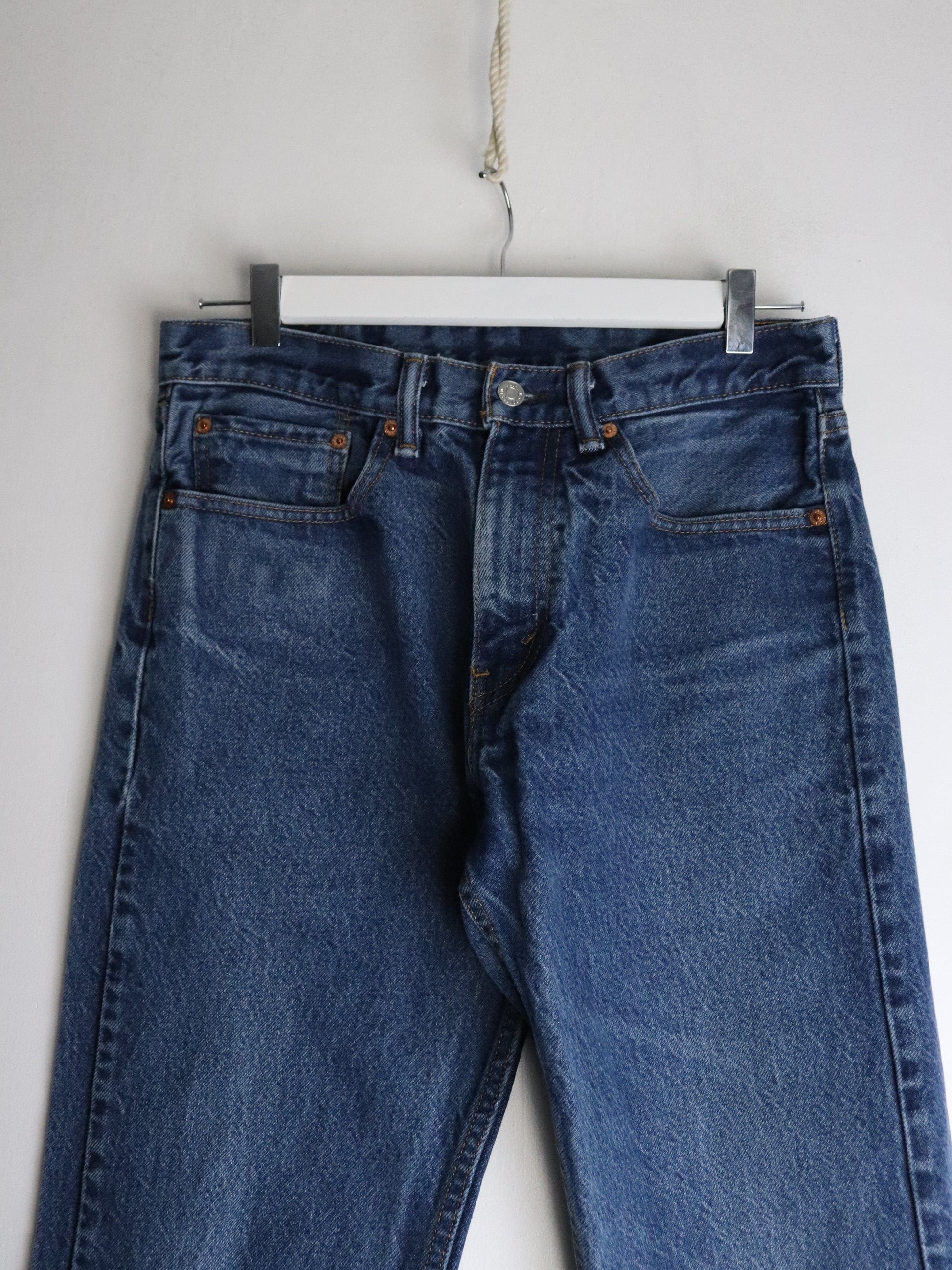 Levi's Denim Jeans Mens 31 x 32 Blue 505 Regular Fit from propervintagecanada