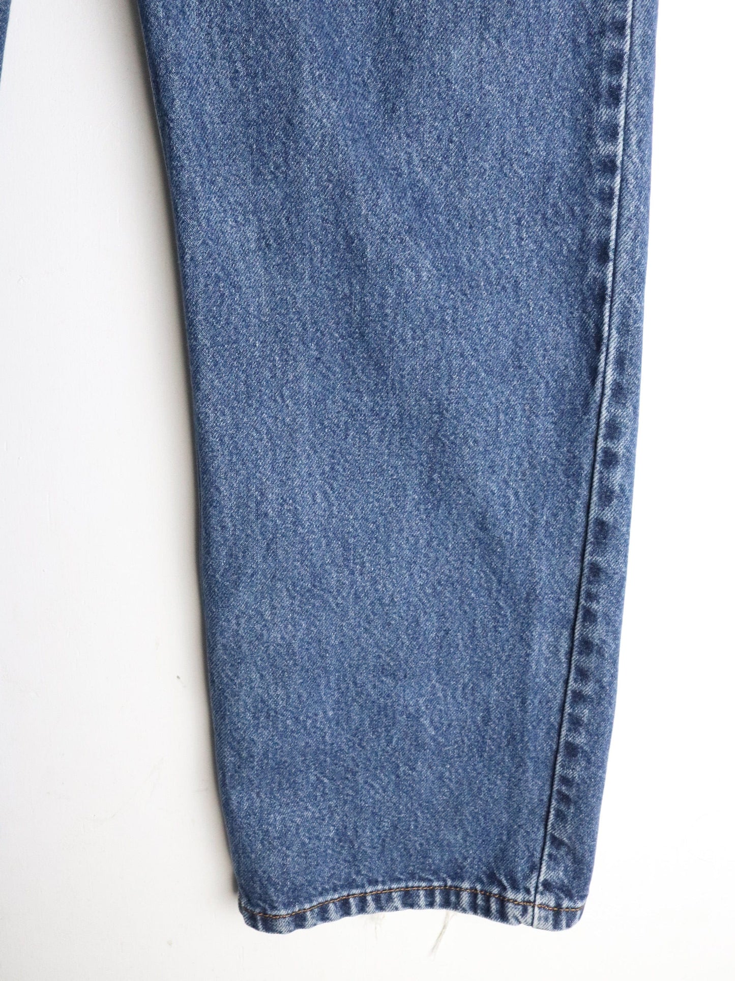 Levi's Denim Jeans Mens 36 x 32 Blue 505 Regular from propervintagecanada