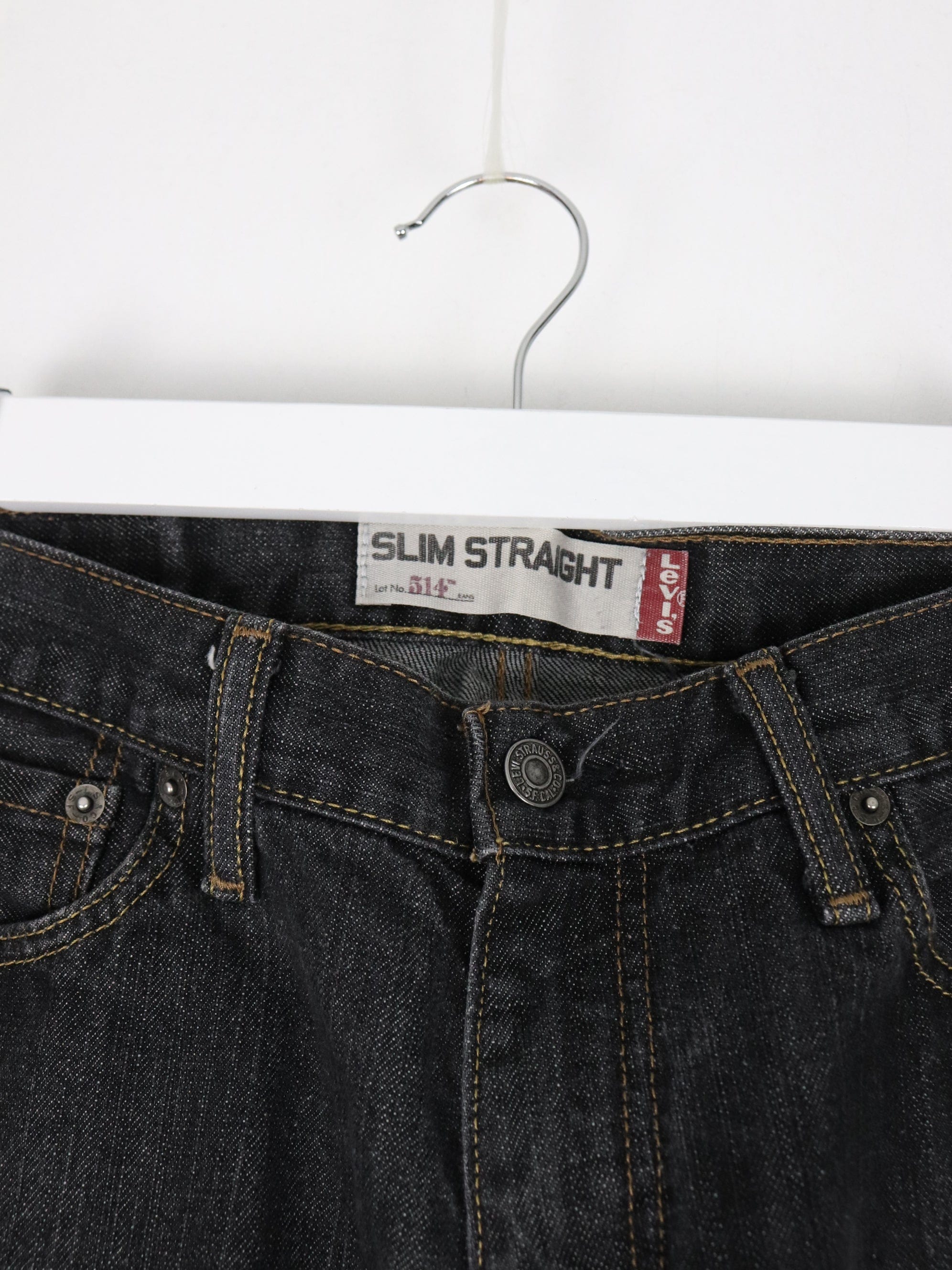 Levi's Pants Fits Mens 30 x 31 Black Denim Jeans 514 Slim Straight