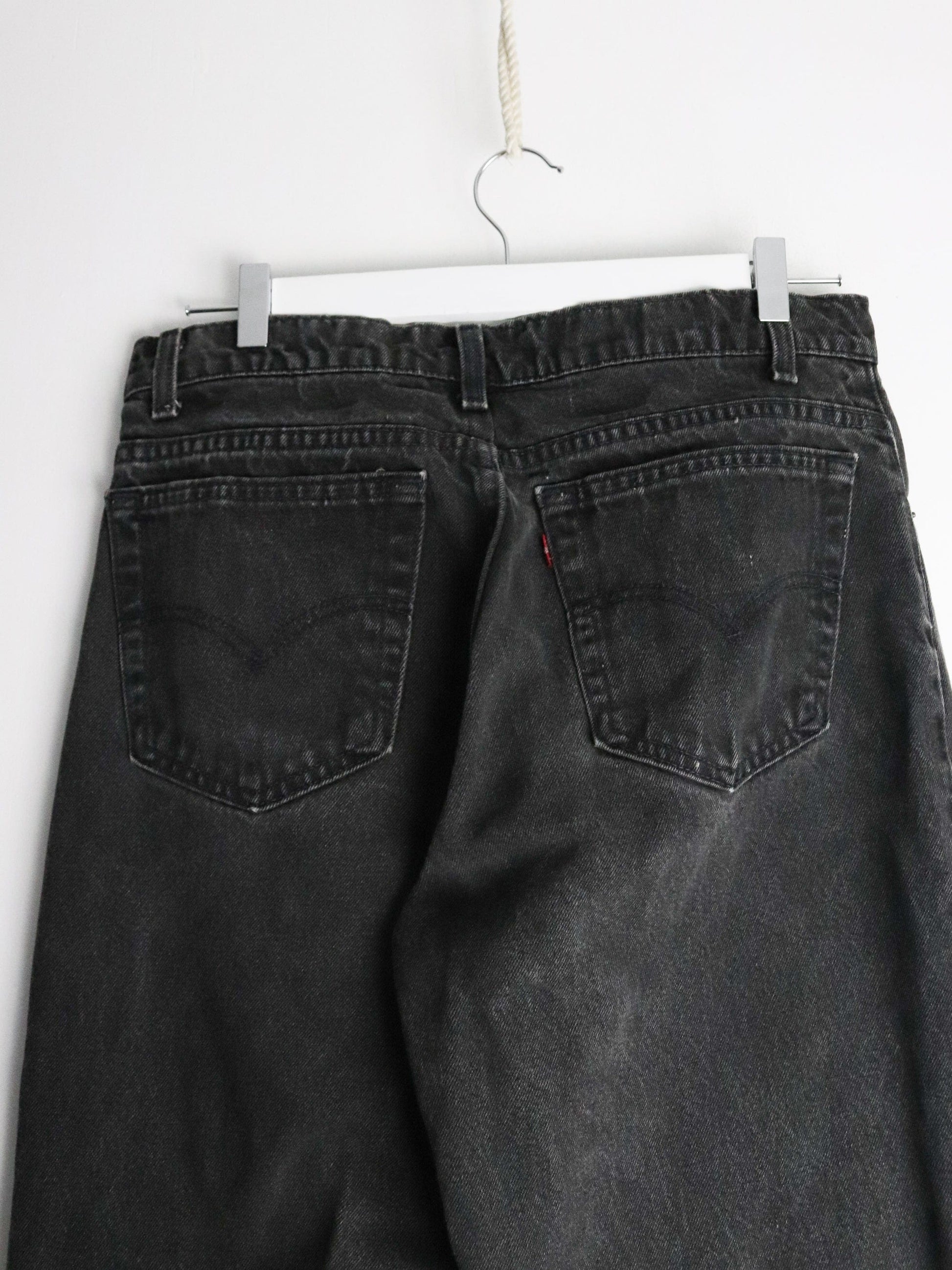 Levi's Jeans Levi's Pants Mens 32 x 30 Black Denim Jeans Regular Fit