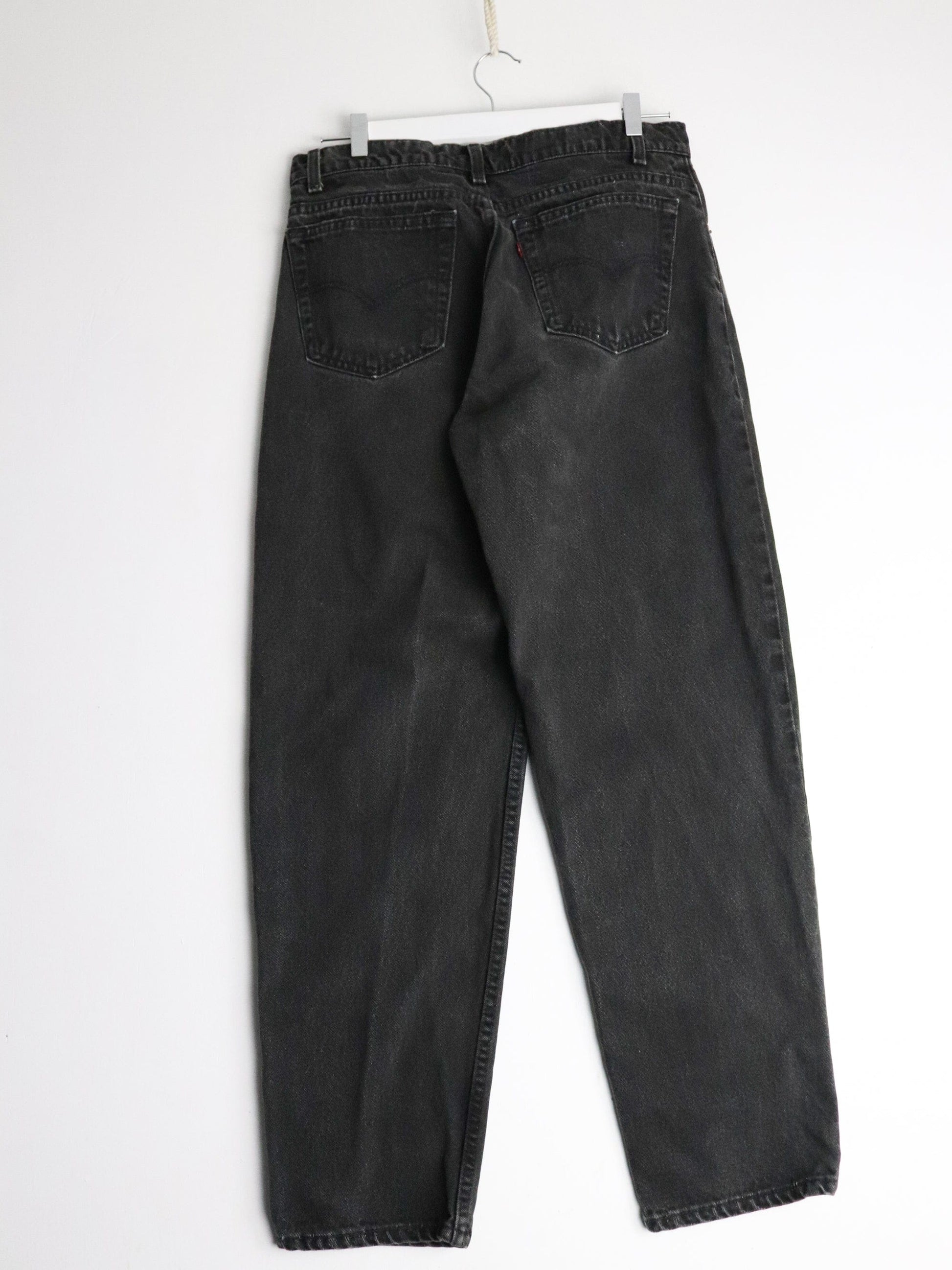 Levi's Jeans Levi's Pants Mens 32 x 30 Black Denim Jeans Regular Fit