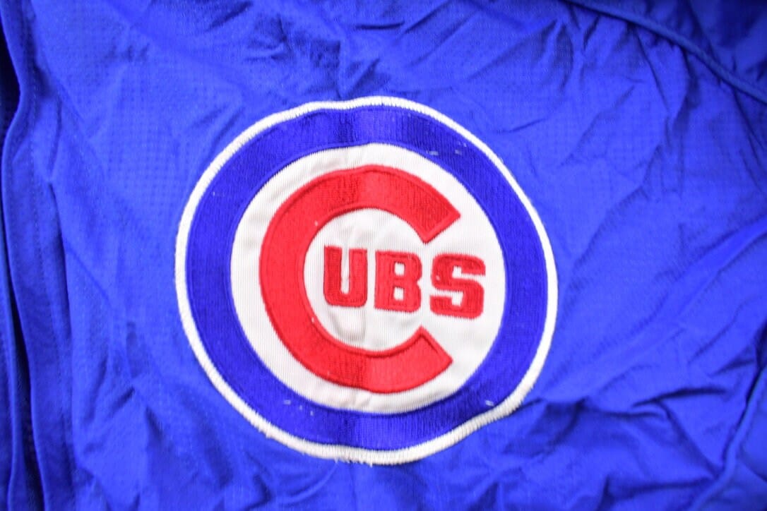 MLB Clothing > Gender Neutral Adult Clothing > Jackets & Coats Vintage 1990s Chicago Cubs MLB Majestic Windbreaker Baseball Sportswear Youth Large