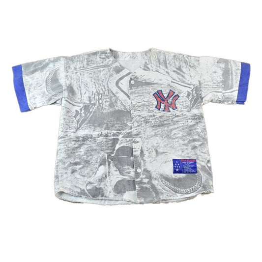 MLB Clothing > Gender Neutral Adult Clothing > Tops & Tees > T Shirts Vintage 1980s New York Yankees MLB AOP Graphic Print Jersey Men's XL