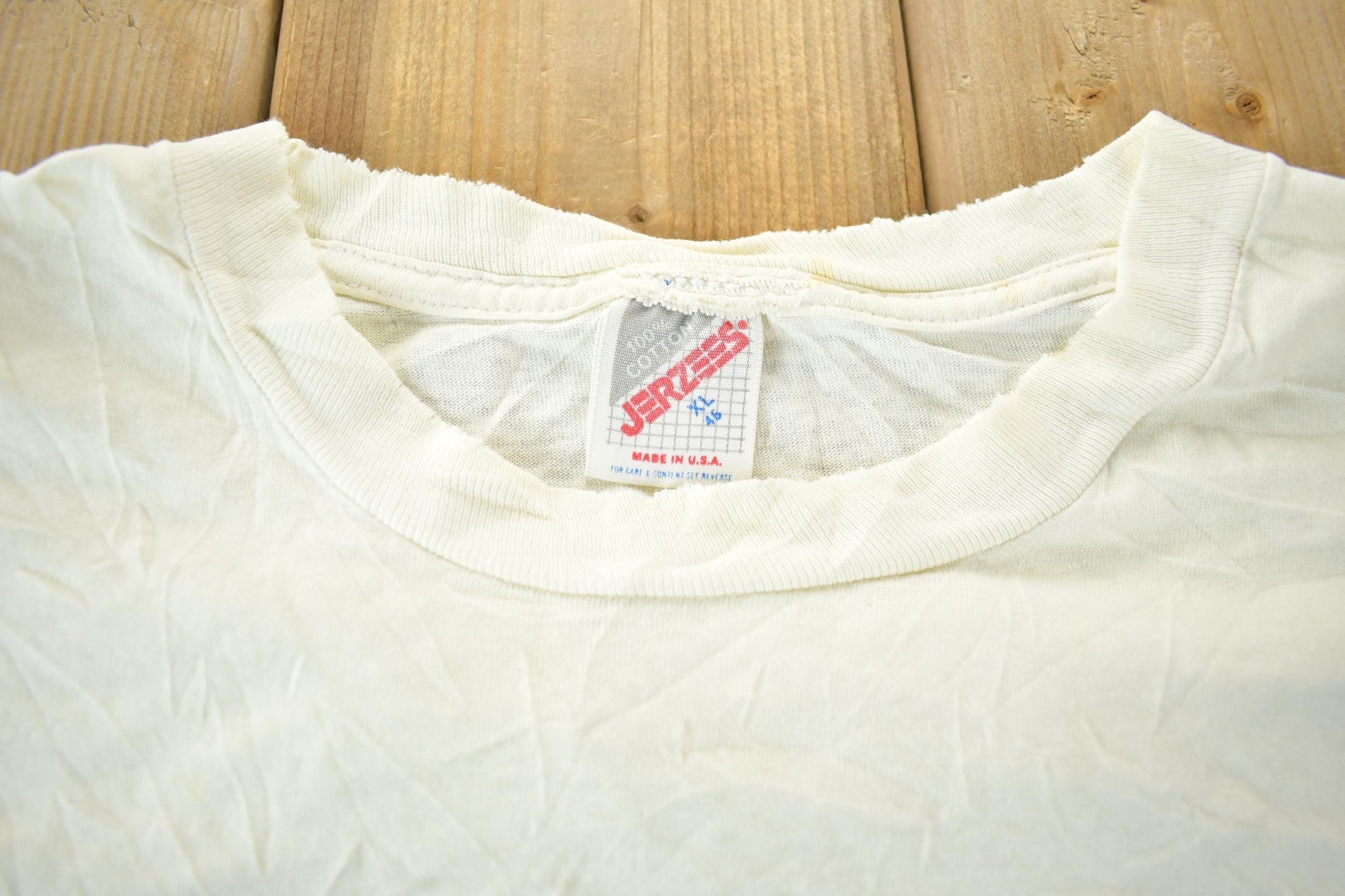 MLB Clothing > Gender Neutral Adult Clothing > Tops & Tees > T Shirts Vintage 1987 Minnesota Twins MLB Graphic T-Shirt Men's Large