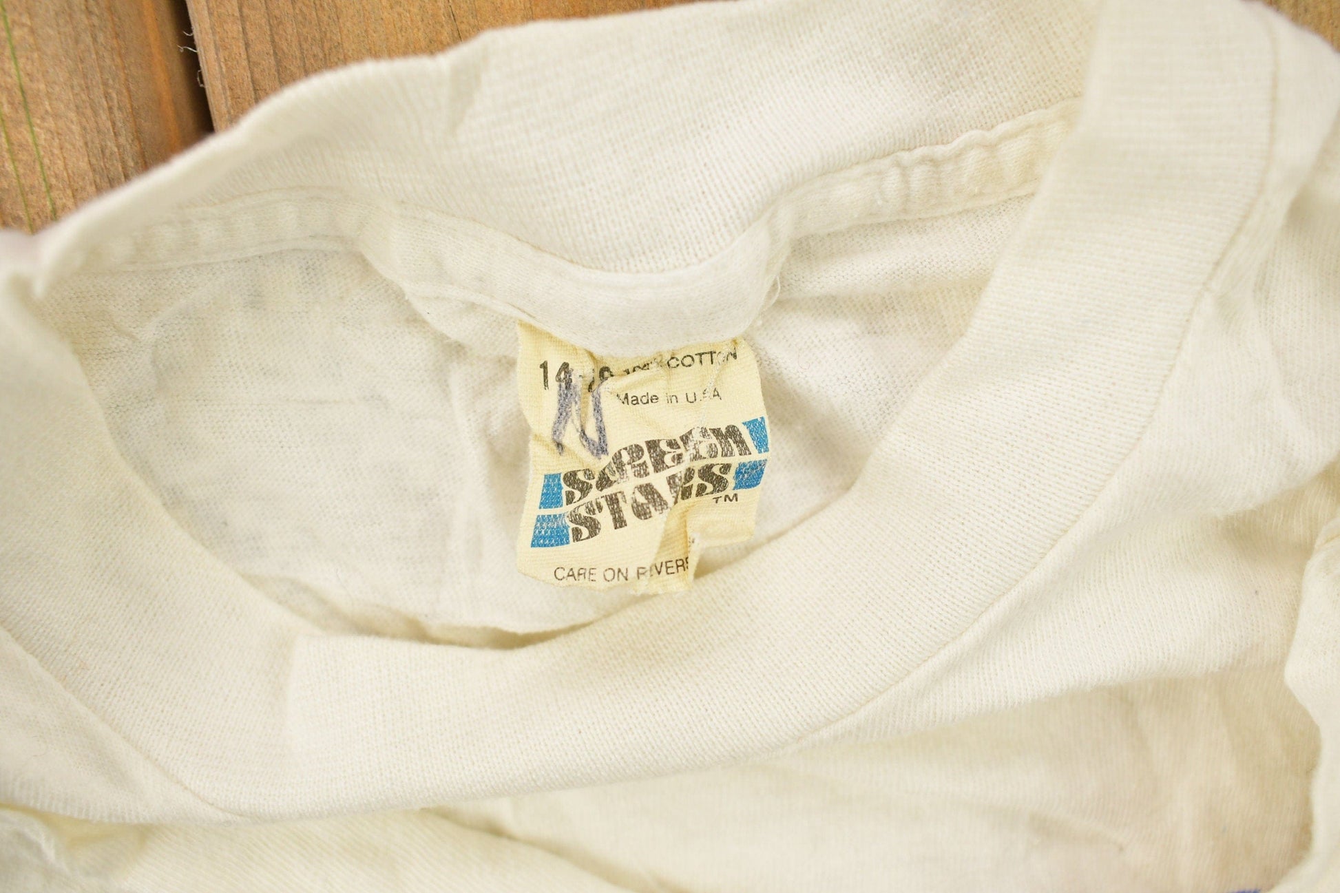 MLB Clothing > Gender Neutral Adult Clothing > Tops & Tees > T Shirts Vintage 1988 MLB Winners Starting Lineup Graphic T-Shirt Youth M Men's Medium