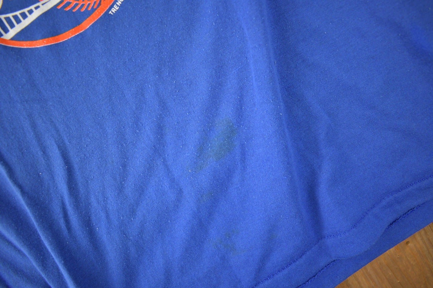 MLB Clothing > Gender Neutral Adult Clothing > Tops & Tees > T Shirts Vintage 1988 New York Mets MLB Baseball Graphic T-Shirt Men's Small