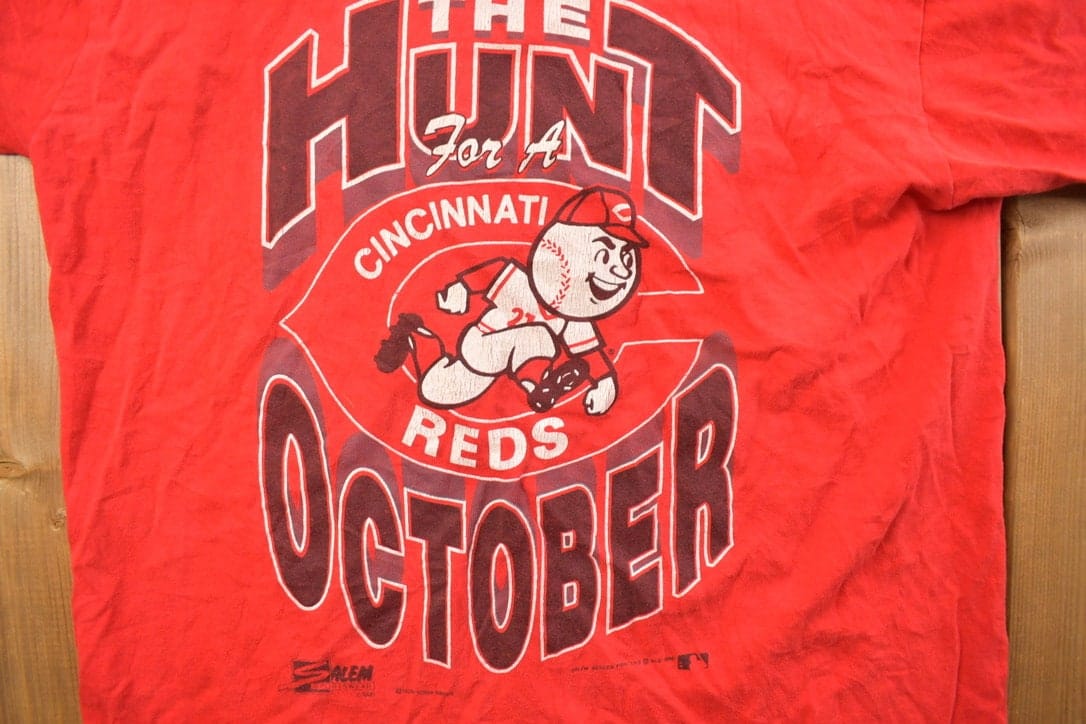 MLB Clothing > Gender Neutral Adult Clothing > Tops & Tees > T Shirts Vintage 1990 Cincinnati Reds The Hunt For October MLB Graphic T-Shirt Men's Medium