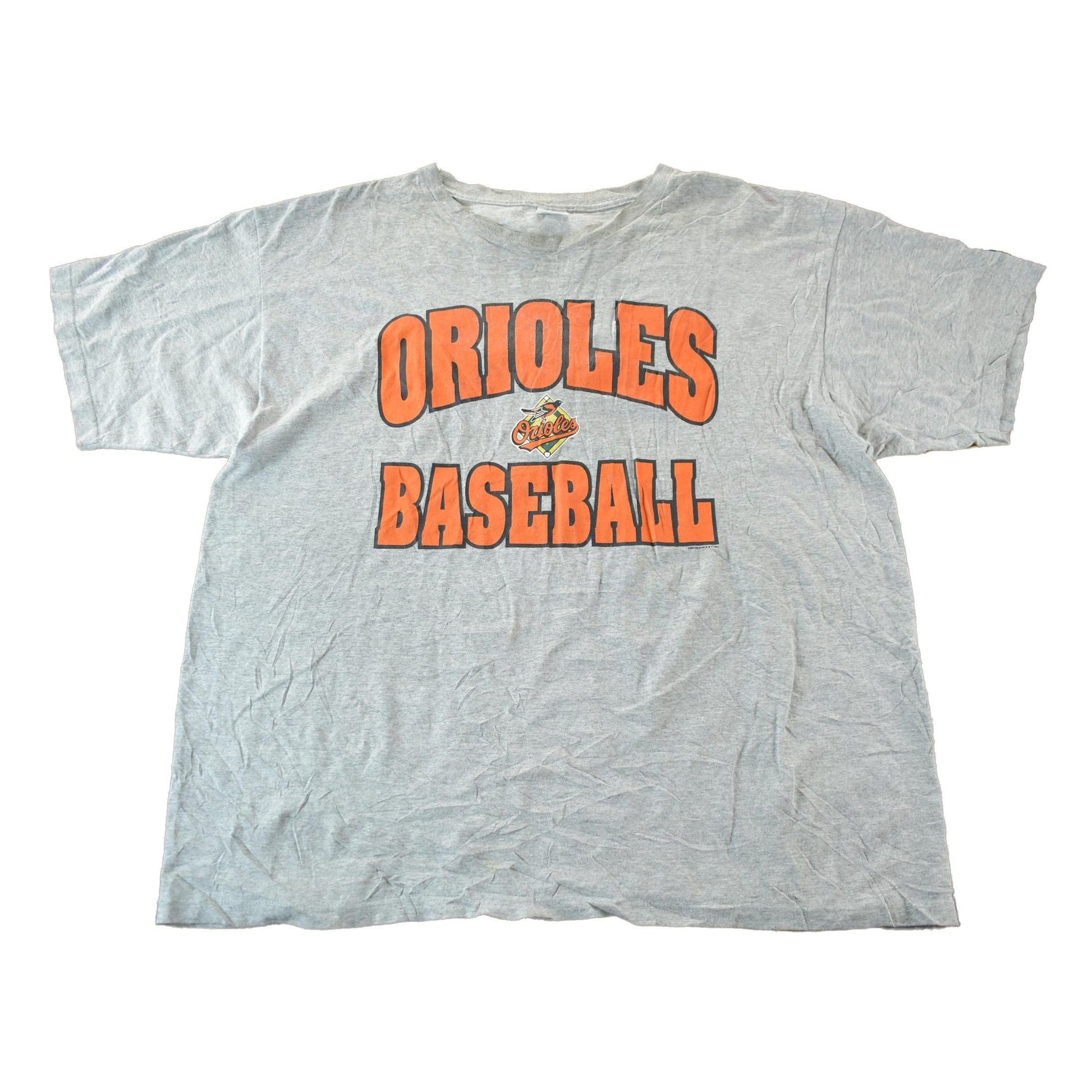 MLB Clothing > Gender Neutral Adult Clothing > Tops & Tees > T Shirts Vintage 1990s Baltimore Orioles MLB Graphic T-Shirt Men's XL