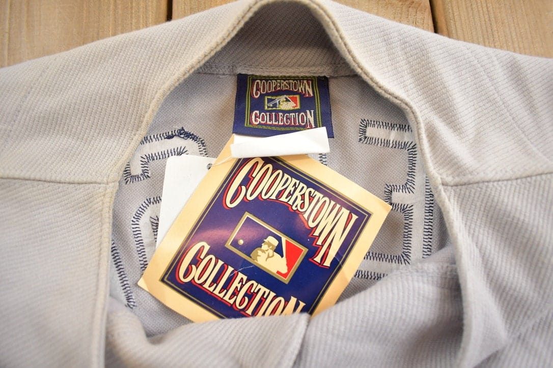 MLB Clothing > Gender Neutral Adult Clothing > Tops & Tees > T Shirts Vintage 1990s Boston Red Sox Deadstock MLB Baseball Jersey Men's XL