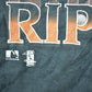 MLB Clothing > Gender Neutral Adult Clothing > Tops & Tees > T Shirts Vintage 1990s Cal Ripken Jr MLB Graphic T-Shirt Youth S