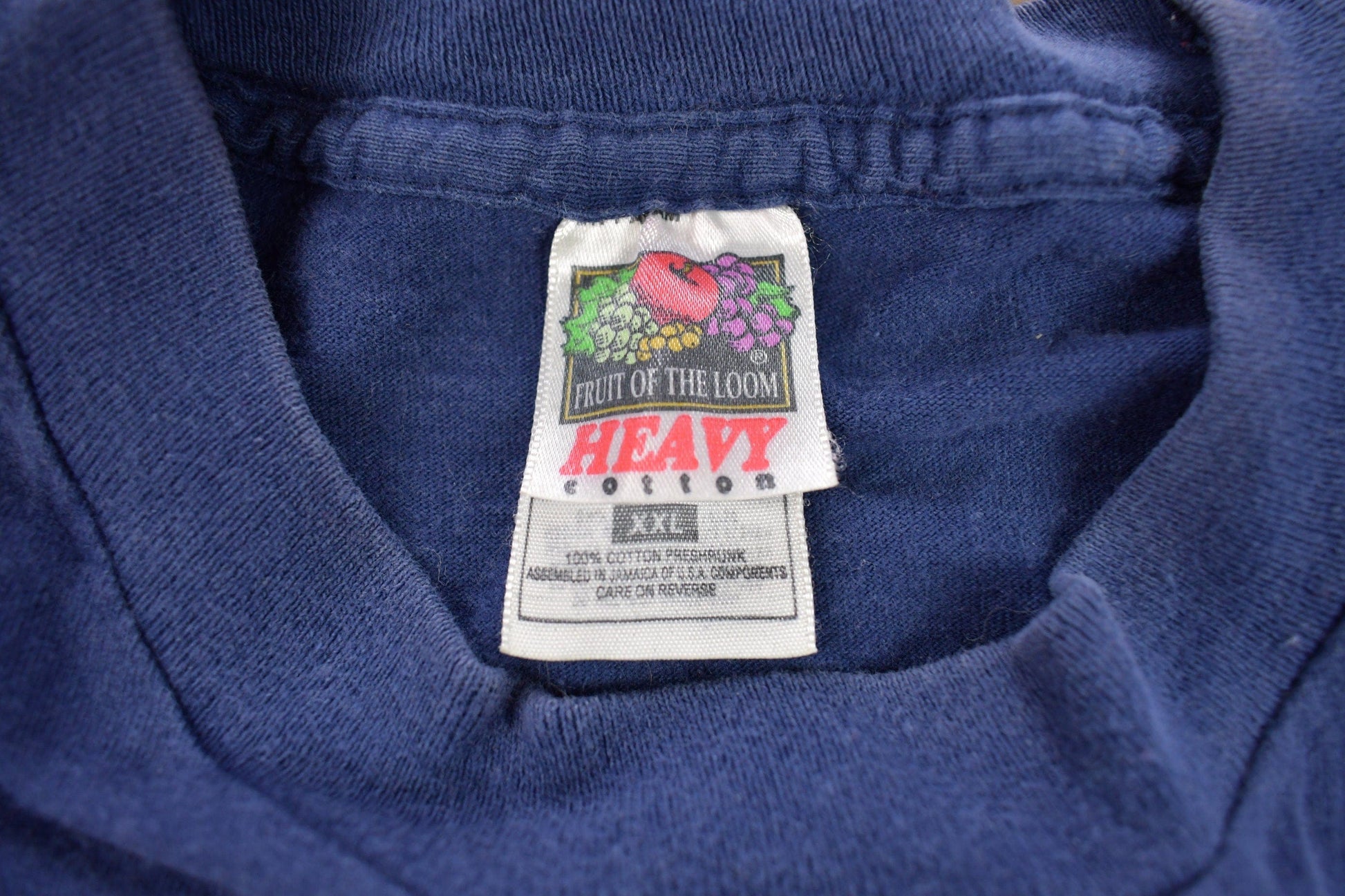 MLB Clothing > Gender Neutral Adult Clothing > Tops & Tees > T Shirts Vintage 1990s Chicago Cubs MLB Wrigley Field Graphic T-Shirt Men's 2XL