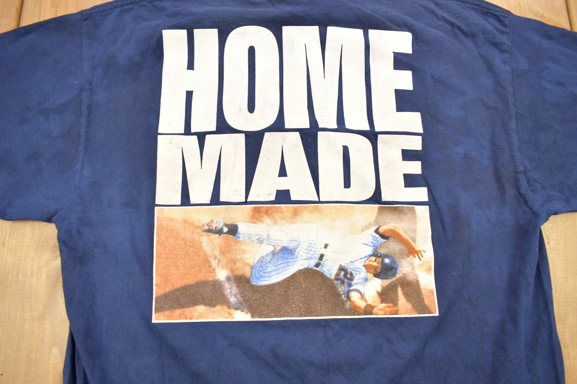 MLB Clothing > Gender Neutral Adult Clothing > Tops & Tees > T Shirts Vintage 1990s ESPN Zone Baltimore Home Made Baseball Graphic T-Shirt Men's XL