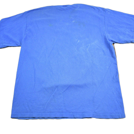 NBA Clothing > Gender Neutral Adult Clothing > Tops & Tees > T Shirts Vintage 1990s Detroit Pistons NBA Graphic T-Shirt / Made In USA / Single Stitch / NBA Basketball