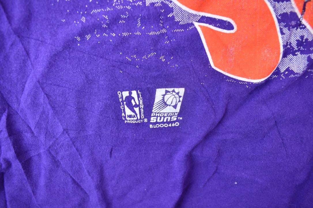 NBA Clothing > Gender Neutral Adult Clothing > Tops & Tees > T Shirts Vintage 1990s Phoenix Suns NBA Graphic T-Shirt / 2XL / NBA Basketball / 90s Streetwear / Sportswear