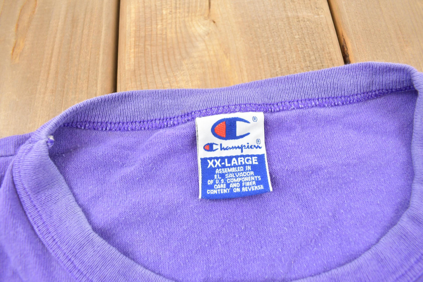 NBA Clothing > Gender Neutral Adult Clothing > Tops & Tees > T Shirts Vintage 1990s Toronto Raptors NBA Basketball Champion Graphic T-Shirt / XXL / Sportswear / Vintage NBA