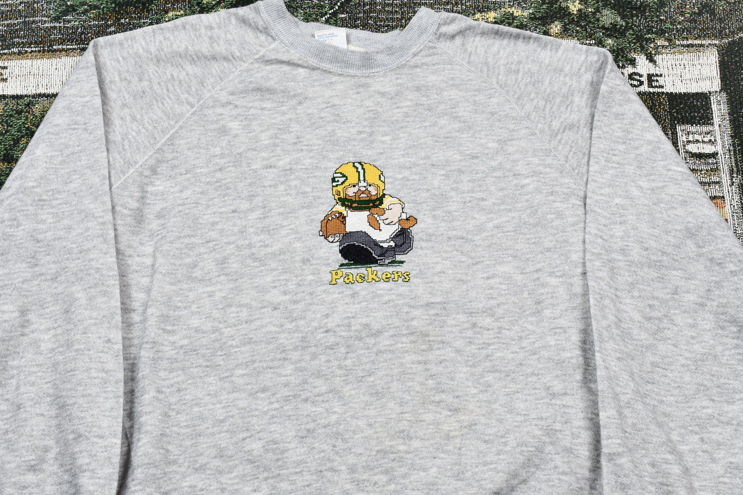 NFL Clothing > Gender Neutral Adult Clothing > Hoodies & Sweatshirts > Sweatshirts Vintage 1980s Green Bay Packers NFL Raglan Crewneck Men's Large