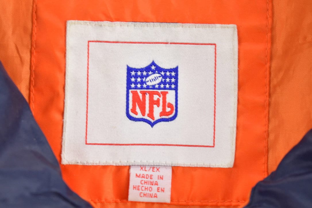 NFL Clothing > Gender Neutral Adult Clothing > Jackets & Coats Vintage 1990s Chicago Bears NFL Windbreaker Jacket Men's XL