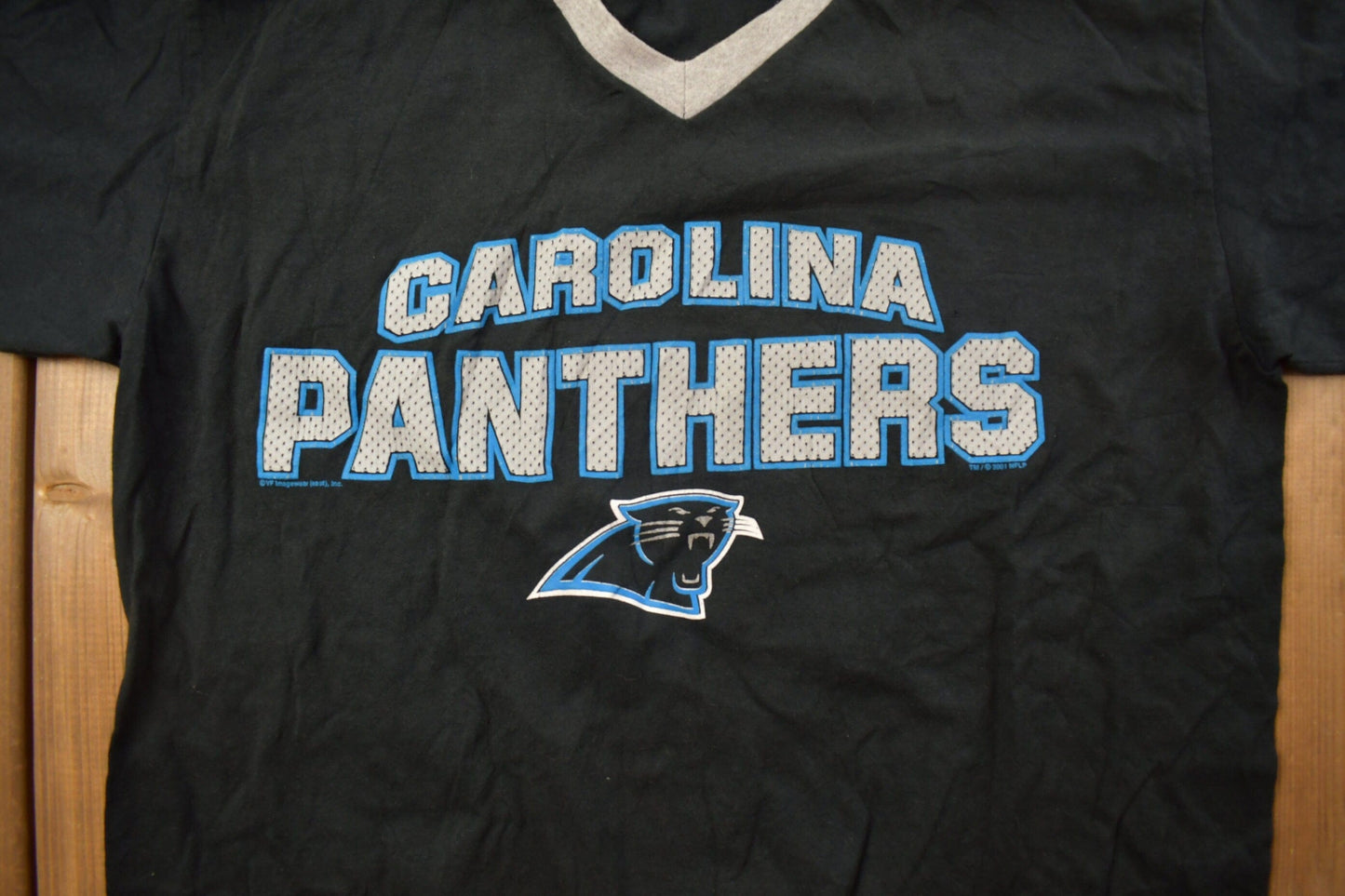 NFL Clothing > Gender Neutral Adult Clothing > Tops & Tees > T Shirts Vintage 1990s Carolina Panthers NFL Graphic T-Shirt Men's Large