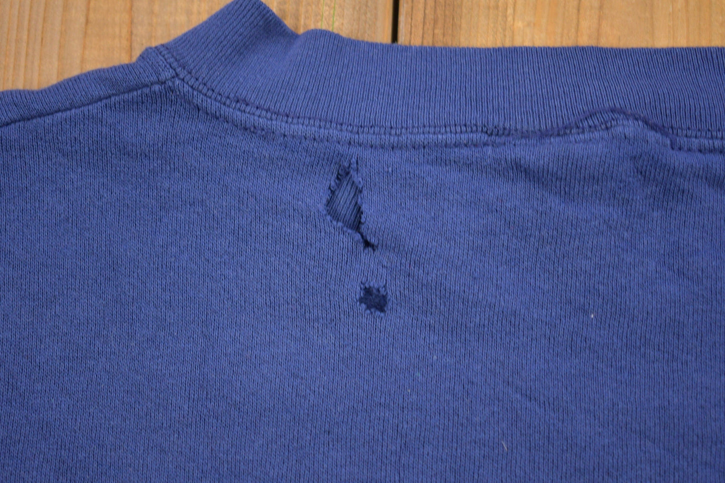 NHL Clothing > Gender Neutral Adult Clothing > Hoodies & Sweatshirts > Sweatshirts Vintage 1990s Columbus Blue Jackets NHL Distressed Crewneck Sweater Men's Small