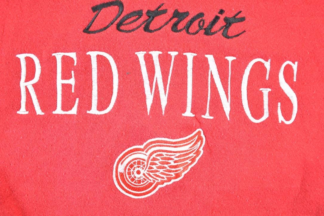 NHL Clothing > Gender Neutral Adult Clothing > Hoodies & Sweatshirts > Sweatshirts Vintage 1990s Detroit Red Wings NHL Hockey Crewneck Sweatshirt Mens XL