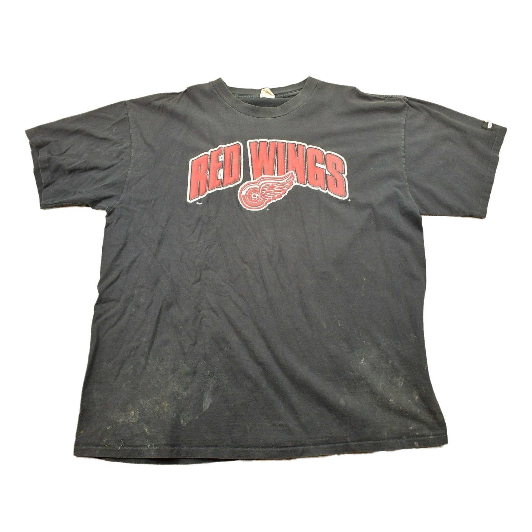 NHL Clothing > Gender Neutral Adult Clothing > Tops & Tees > T Shirts Vintage 1990s Detroit Red Wings NHL Graphic T Shirt Men's XL