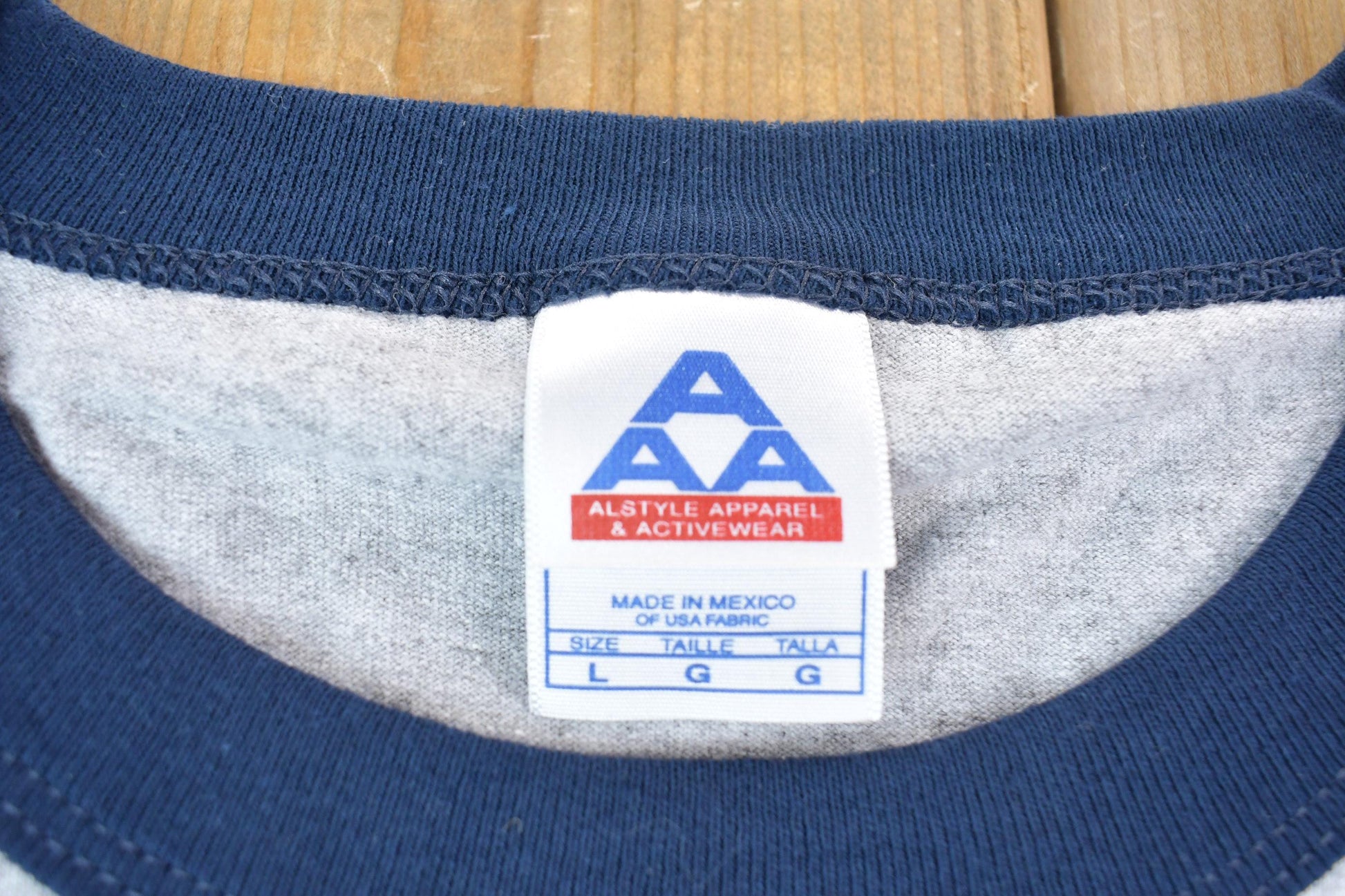 NHL Clothing > Gender Neutral Adult Clothing > Tops & Tees > T Shirts Vintage 1990s Original Six NHL Hockey Classic Dead Stock Graphic T-Shirt Men's Large