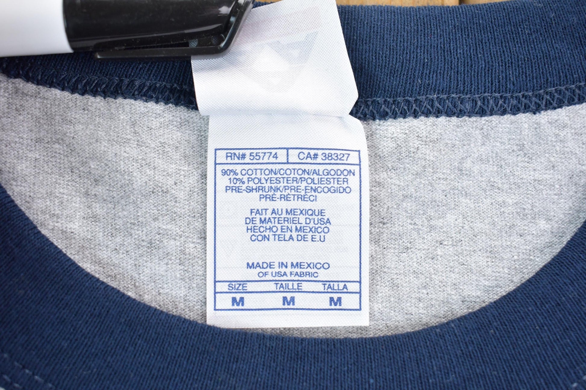 NHL Clothing > Gender Neutral Adult Clothing > Tops & Tees > T Shirts Vintage 1990s Original Six NHL Hockey Classic Dead Stock Graphic T-Shirt Men's Medium