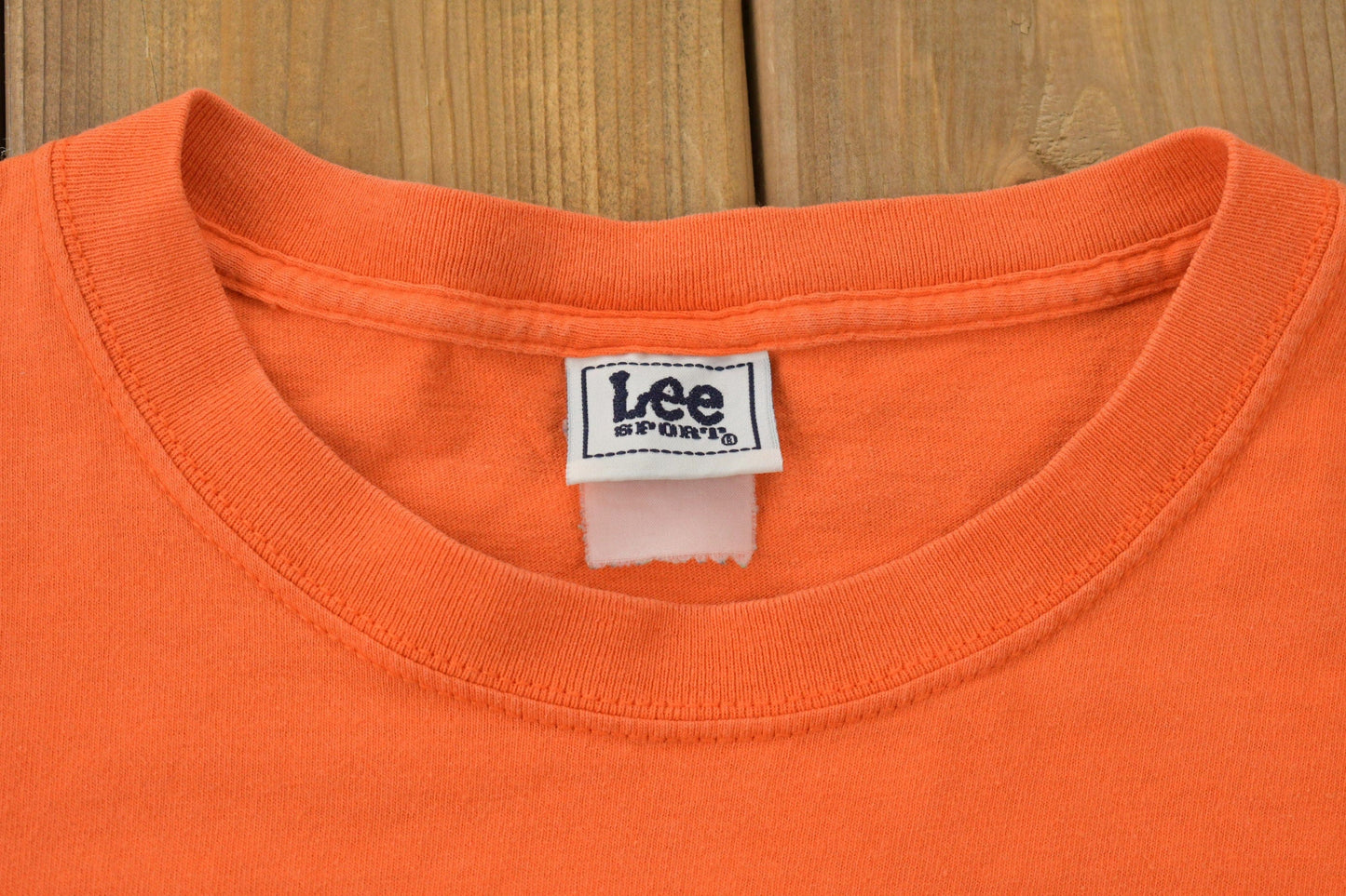 NHL Clothing > Gender Neutral Adult Clothing > Tops & Tees > T Shirts Vintage 1990s Philadelphia Flyers Lee Sports NHL Graphic T-Shirt Men's Large