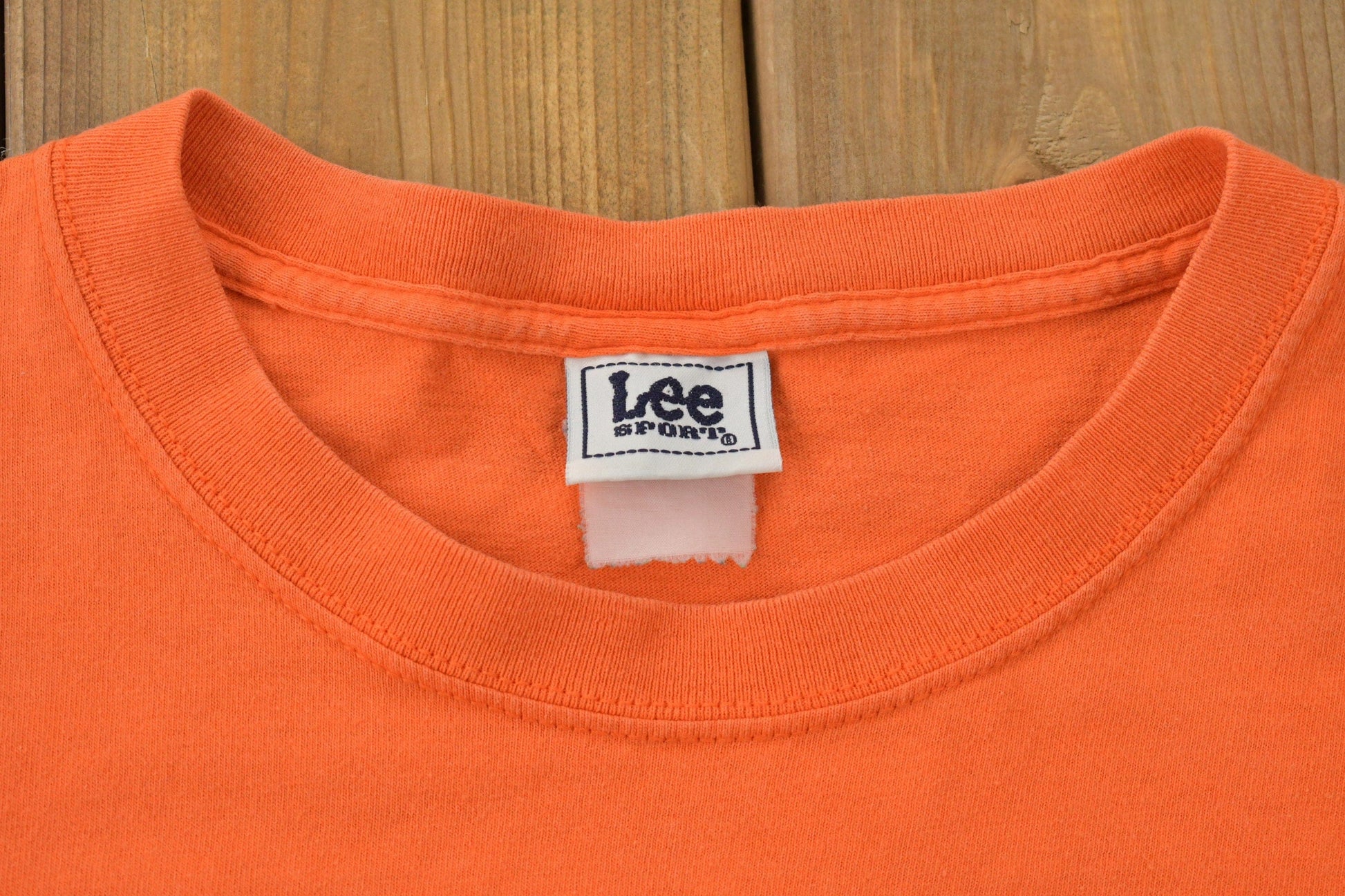 NHL Clothing > Gender Neutral Adult Clothing > Tops & Tees > T Shirts Vintage 1990s Philadelphia Flyers Lee Sports NHL Graphic T-Shirt Men's Large